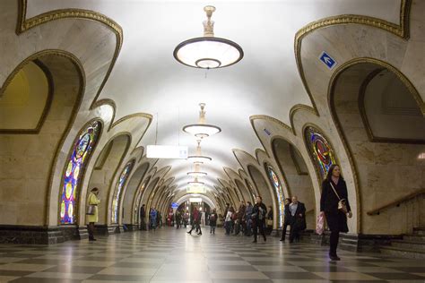 Explore the world’s best subway lines .